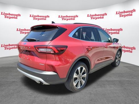 Used 2023 Ford Escape Platinum AWD/4WD image 24