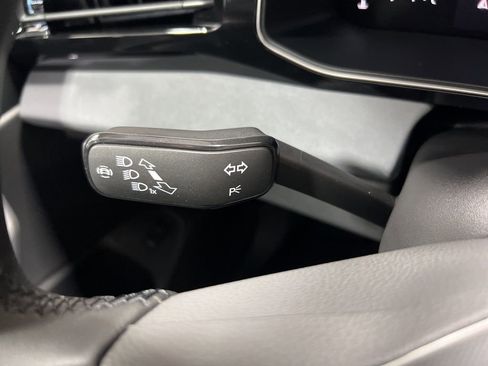 New 2025 Volkswagen Jetta SE image 36