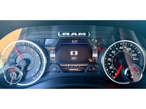Used 2024 RAM 1500 Laramie image 14
