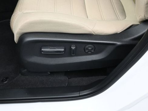 Certified 2022 Honda CR-V EX image 20