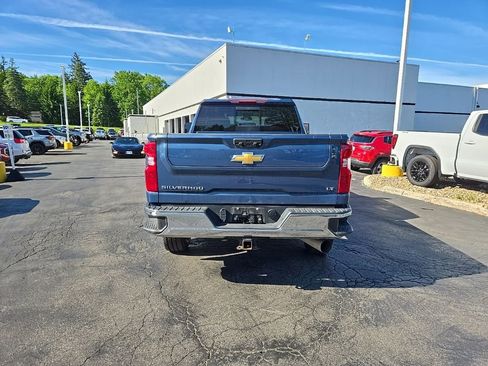 Used 2024 Chevrolet Silverado 2500 LT w/ Convenience Package AWD/4WD image 4