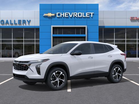 New 2026 Chevrolet Trax RS w/ Sunroof Package FWD image 2