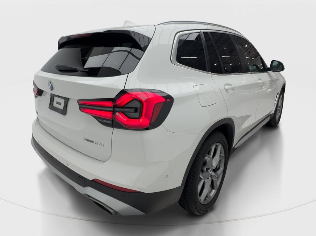 Used 2024 BMW X3 sDrive30i w/ Convenience Package RWD image 8