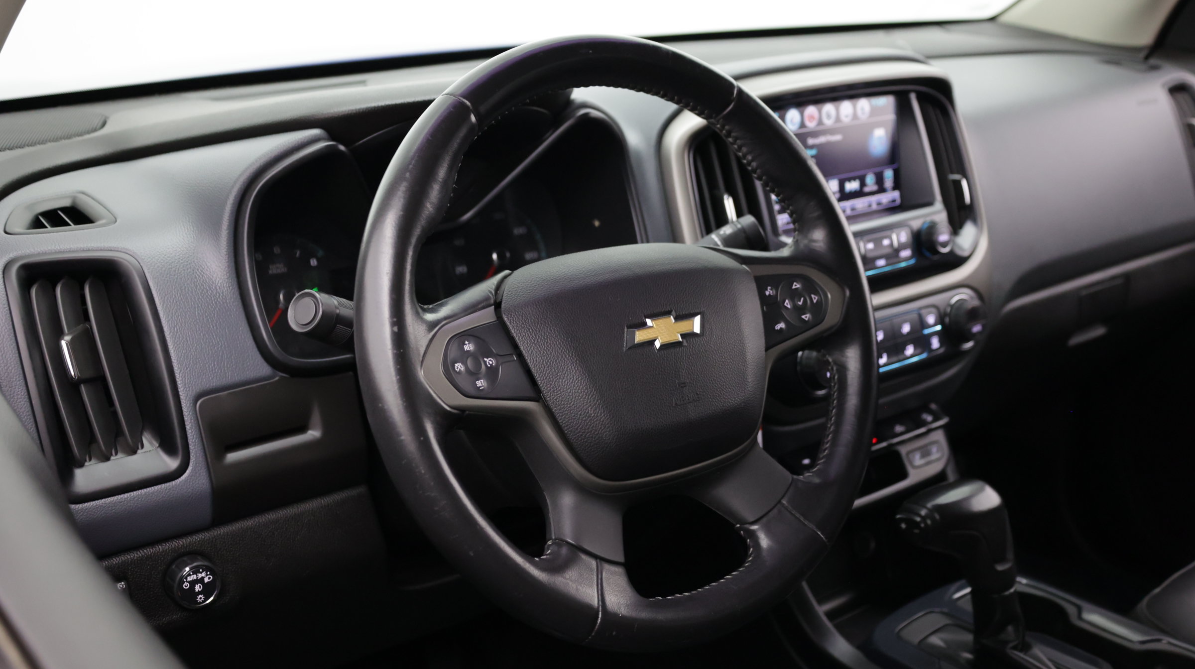 Used 2018 Chevrolet Colorado Z71 RWD image 12