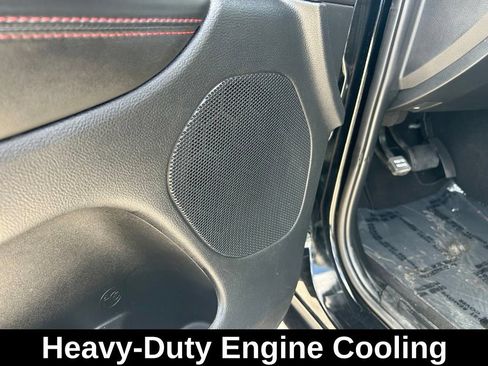 Used 2024 Dodge Durango GT RWD image 17