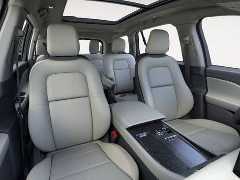 New 2026 Lincoln Aviator 2WD image 10