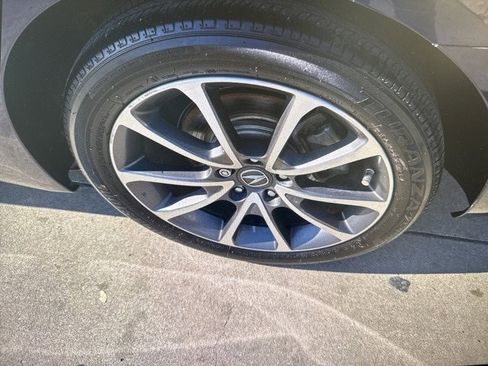Used 2018 Acura TLX V6 image 6