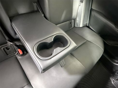 Used 2025 Toyota Prius Plug-In Hybrid image 34