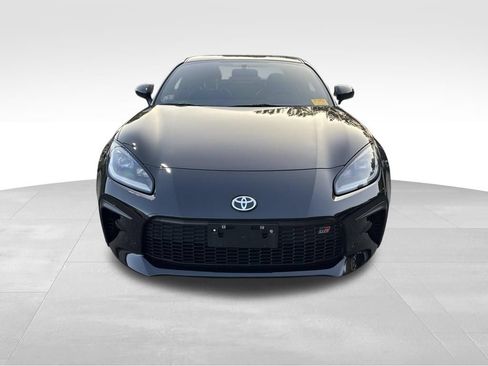 Used 2023 Toyota GR86 Premium RWD image 2