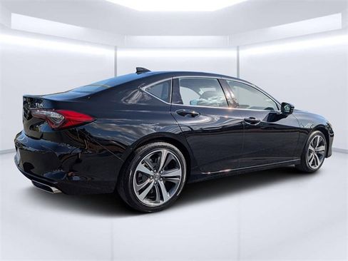 Certified 2025 Acura TLX w/ Technology Package image 3