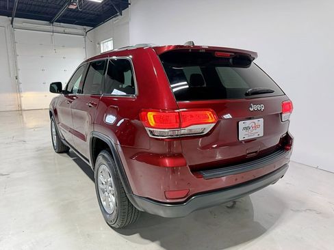 Used 2019 Jeep Grand Cherokee Laredo image 5