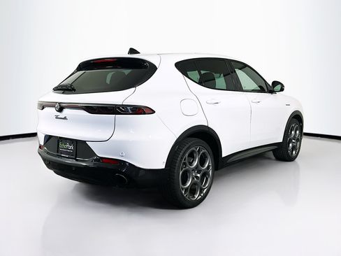 Used 2024 Alfa Romeo Tonale Veloce AWD/4WD image 9