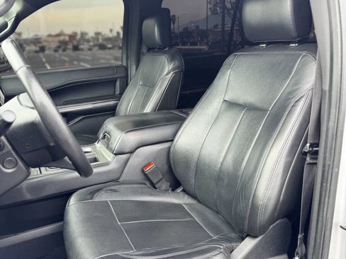 Used 2018 Ford Expedition Max XLT w/ Equipment Group 202A image 16