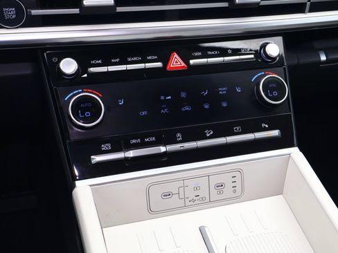 Certified 2024 Hyundai Santa Fe SEL FWD image 24