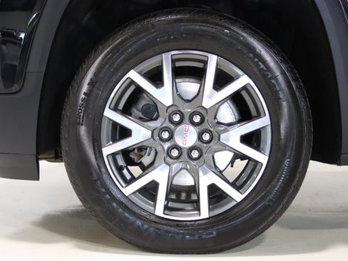 Used 2023 GMC Acadia SLE FWD image 66