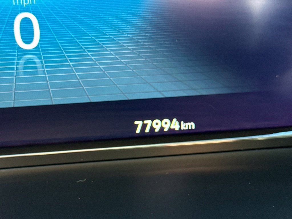 Used 2025 Volkswagen Atlas SE FWD image 21