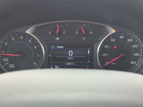 Used 2024 GMC Terrain SLE image 9