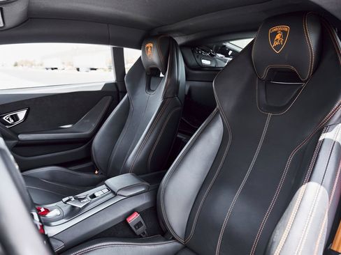 Used 2021 Lamborghini Huracan EVO RWD image 47