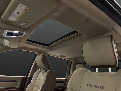 Used 2020 RAM 3500 Laramie image 7