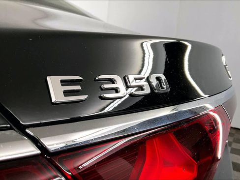 New 2026 Mercedes-Benz E 350 4MATIC Sedan image 7