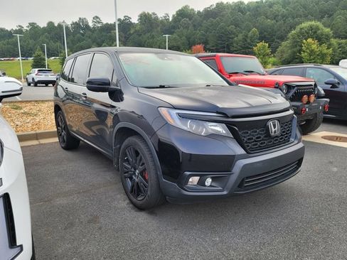 Certified 2021 Honda Passport Sport image 3