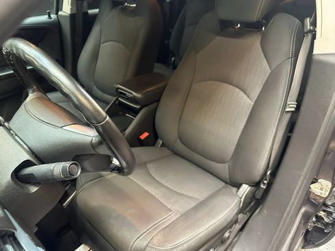 Used 2016 Chevrolet Traverse LT w/ Style and Technology Package FWD image 19