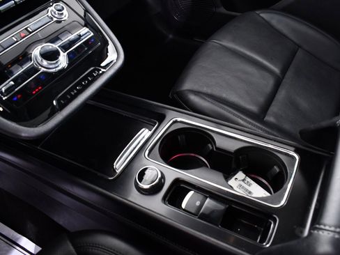 Used 2022 Lincoln Corsair AWD w/ Premium Package image 30