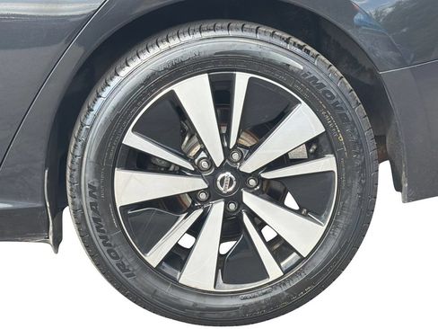 Used 2021 Nissan Altima 2.5 SV FWD image 25