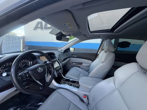 Used 2017 Acura TLX V6 w/ Technology Package image 9