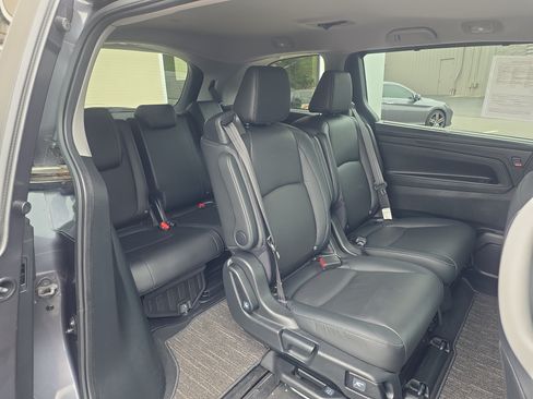 Used 2024 Honda Odyssey EX-L image 16