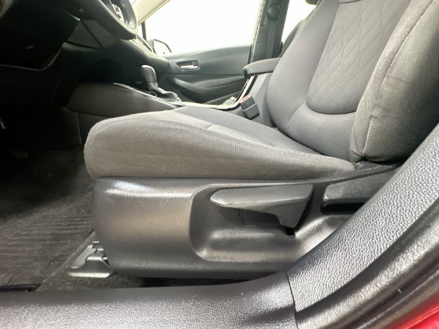 Used 2021 Toyota Corolla LE w/ Carpet Mat Package (TMS) FWD image 16