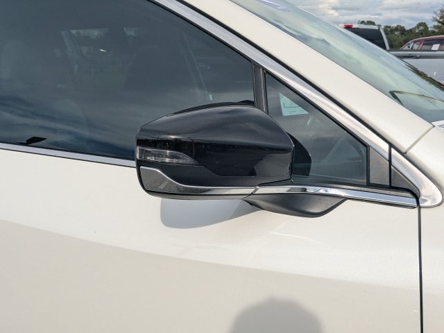 Used 2025 Subaru Outback Premium AWD/4WD image 10