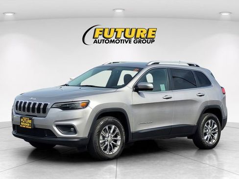 Used 2020 Jeep Cherokee Latitude Plus AWD/4WD image 5