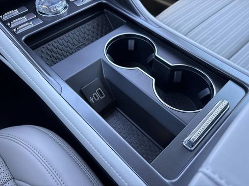 New 2026 Lincoln Nautilus Reserve AWD/4WD image 31