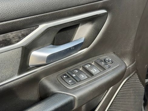 Used 2022 RAM 1500 Big Horn AWD/4WD image 12