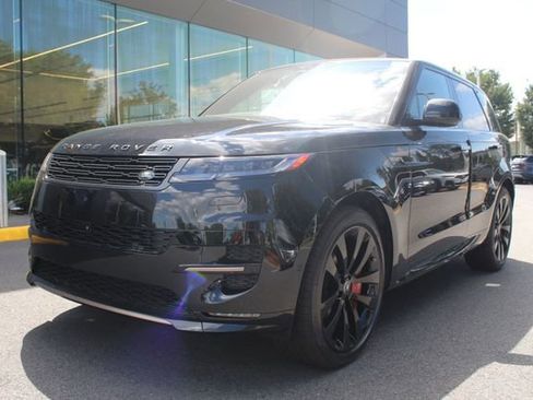 New 2025 Land Rover Range Rover Sport Dynamic SE image 1
