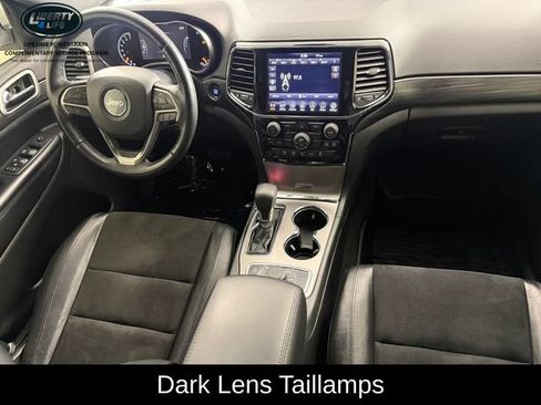 Used 2022 Jeep Grand Cherokee Laredo X AWD/4WD image 32