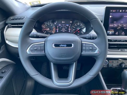 New 2026 Jeep Compass Limited image 17