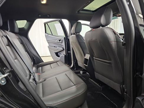 Certified 2025 Chevrolet Trax RS w/ Sunroof Package image 14