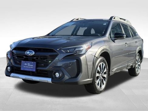 Used 2023 Subaru Outback Limited XT image 2