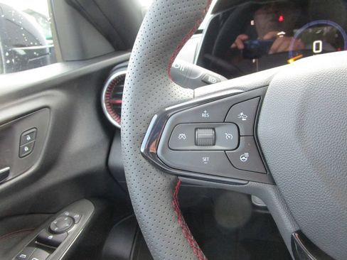 New 2026 Chevrolet Trax RS w/ Driver Confidence Package FWD image 25