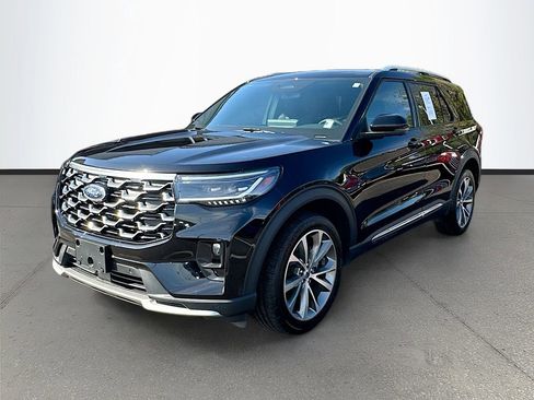 Used 2025 Ford Explorer Platinum w/ Ultimate Package AWD/4WD image 3