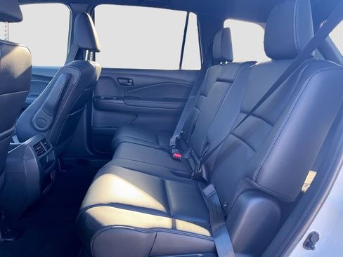 Used 2023 Honda Passport EX-L image 24