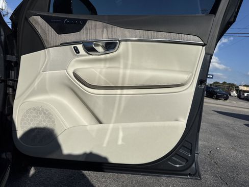 Used 2022 Volvo XC90 T6 Inscription w/ Advanced Package image 33