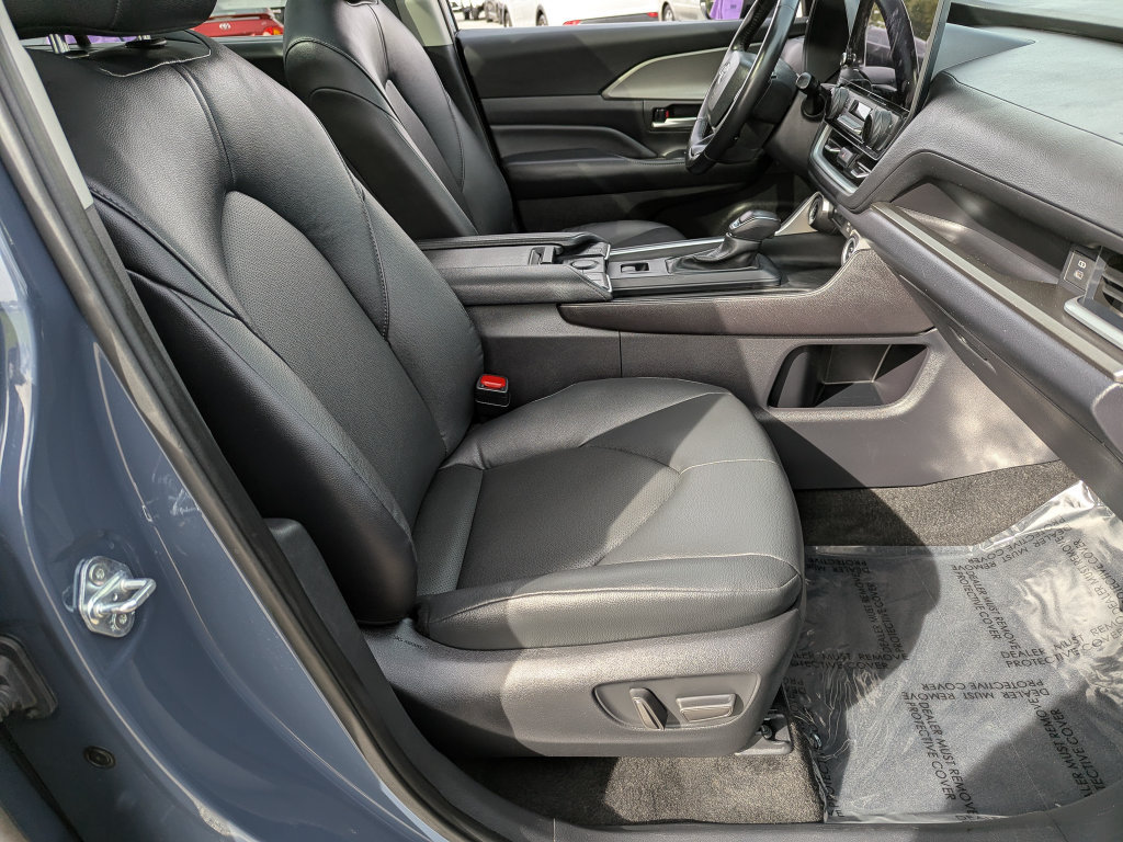 Certified 2025 Toyota Grand Highlander AWD image 34