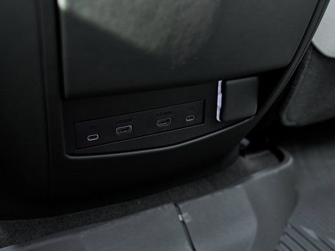 Used 2026 Cadillac Escalade Platinum Sport w/ LPO, Floor Liner Package image 55