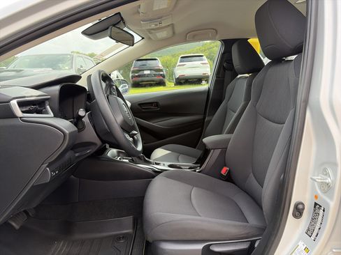 Used 2022 Toyota Corolla LE FWD image 10