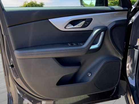 Used 2021 Chevrolet Blazer LT FWD image 20