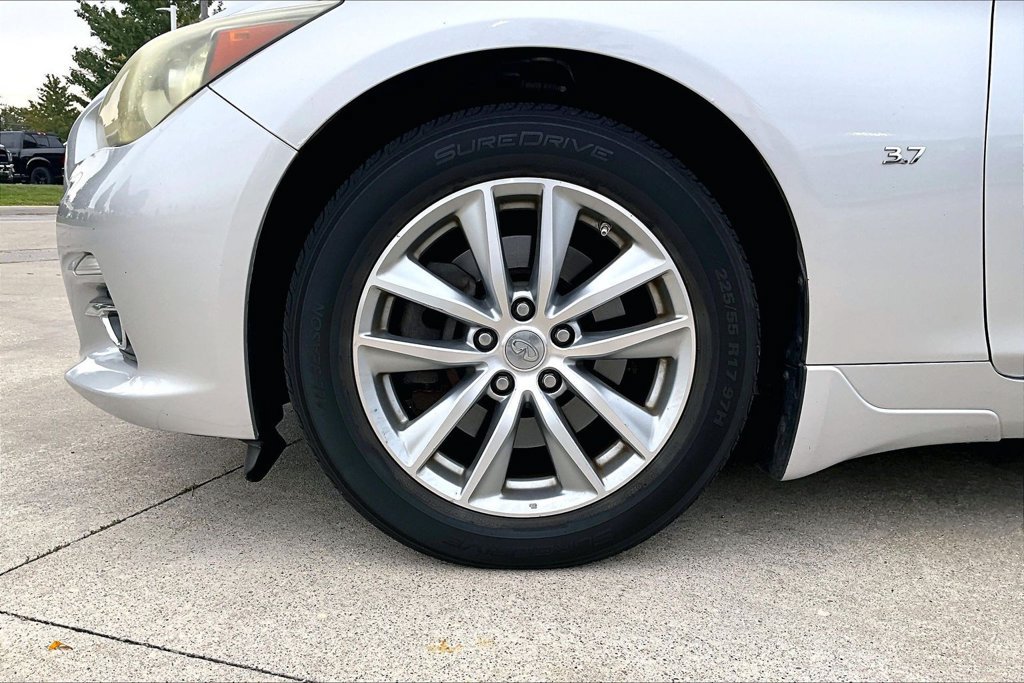 Used 2014 INFINITI Q50 Premium w/ Navigation Package AWD/4WD image 10