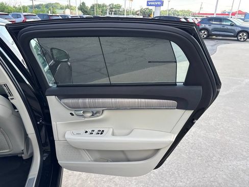 Certified 2023 Volvo S90 B6 Plus AWD/4WD image 33